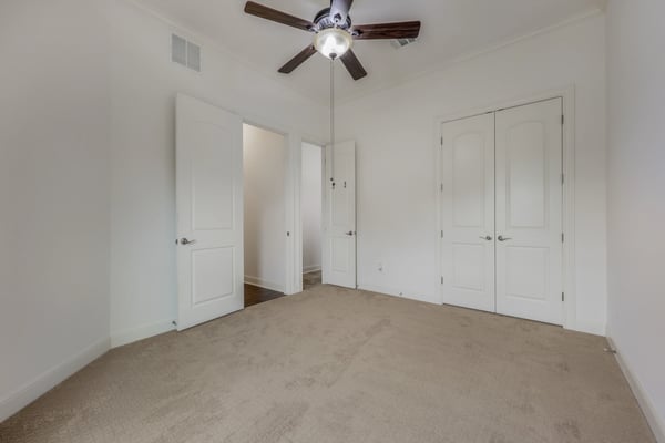 2210 University Club Drive, 10A, Austin, TX