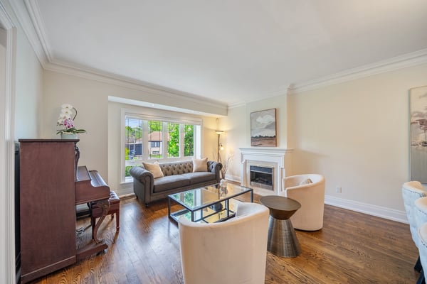 109 Dell Park Ave, North York, ON