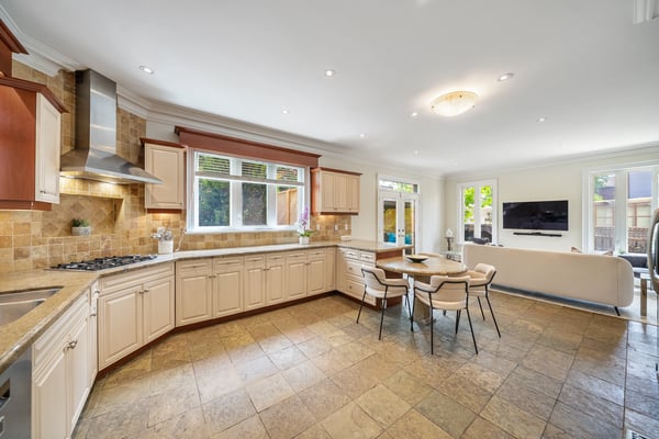 109 Dell Park Ave, North York, ON