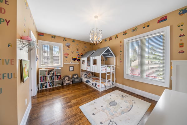 109 Dell Park Ave, North York, ON