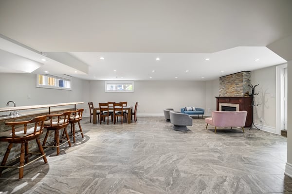 109 Dell Park Ave, North York, ON