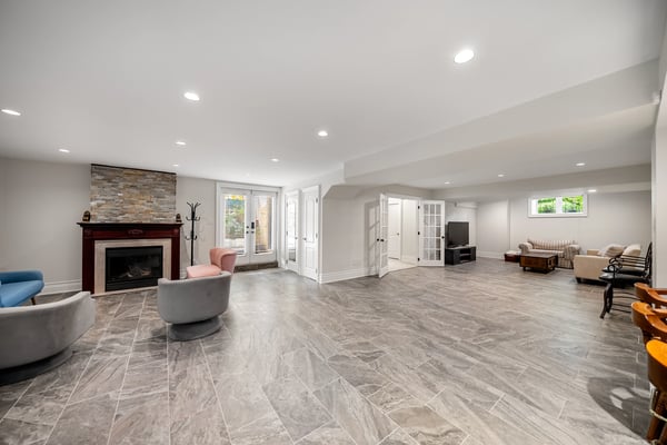 109 Dell Park Ave, North York, ON
