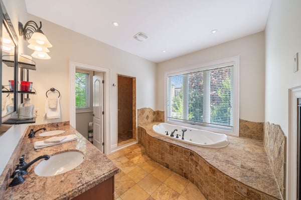 109 Dell Park Ave, North York, ON