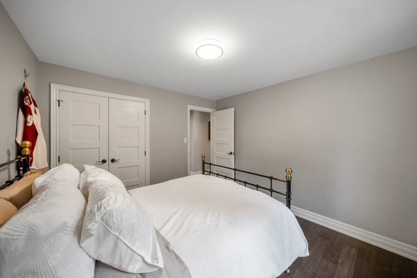 4446 Rogers Road, Burlington, ON