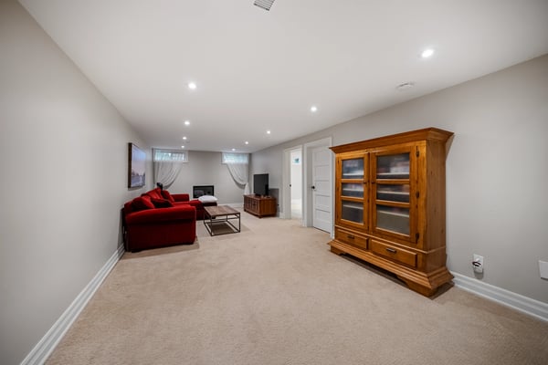 4446 Rogers Road, Burlington, ON