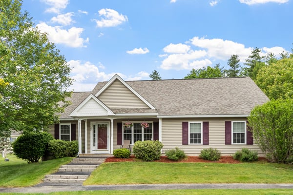 22 Dixon Drive, Litchfield, NH