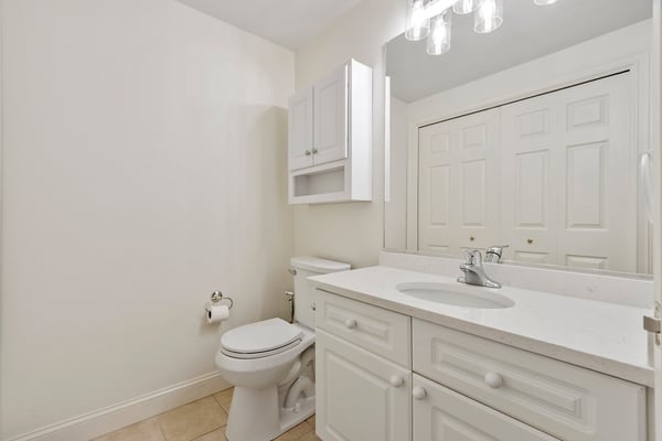 22 Dixon Drive, Litchfield, NH