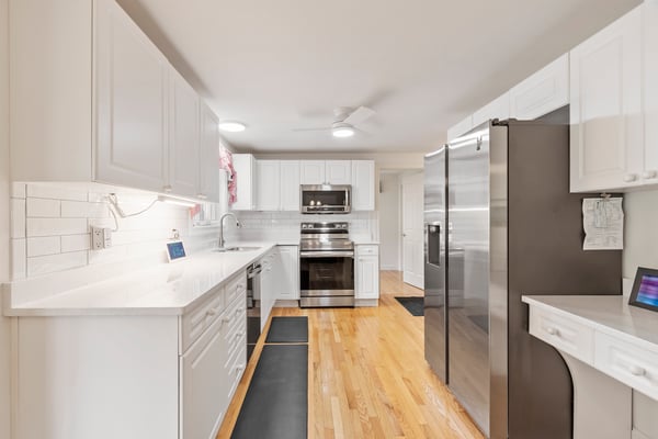 22 Dixon Drive, Litchfield, NH