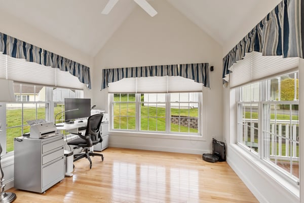 22 Dixon Drive, Litchfield, NH