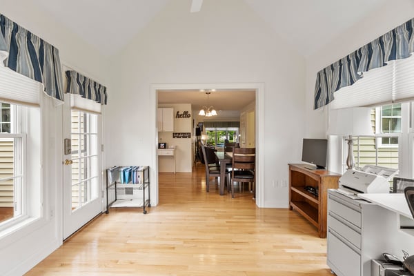 22 Dixon Drive, Litchfield, NH