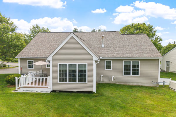 22 Dixon Drive, Litchfield, NH