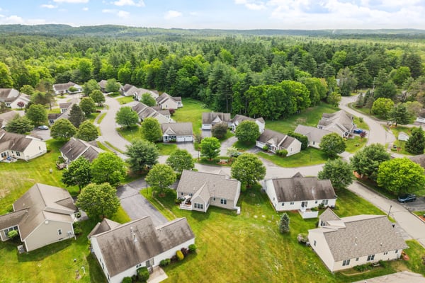 22 Dixon Drive, Litchfield, NH