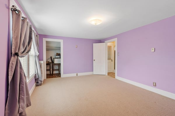 98 Vine St, Nashua, NH