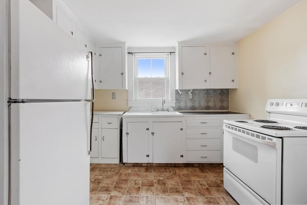 98 Vine St, Nashua, NH