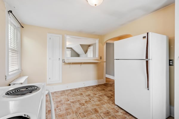 98 Vine St, Nashua, NH