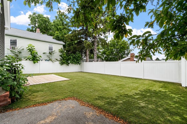 98 Vine St, Nashua, NH