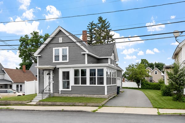98 Vine St, Nashua, NH
