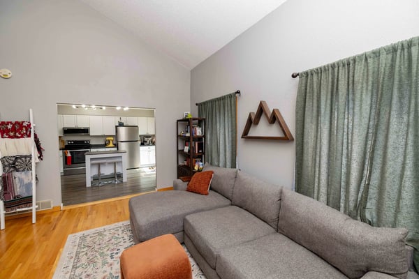 22 VAIL Circle, Grand Forks, ND