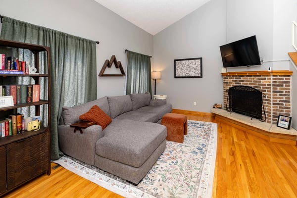 22 VAIL Circle, Grand Forks, ND