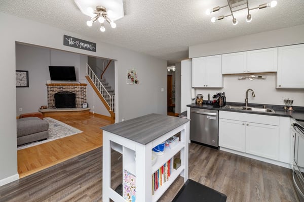 22 VAIL Circle, Grand Forks, ND