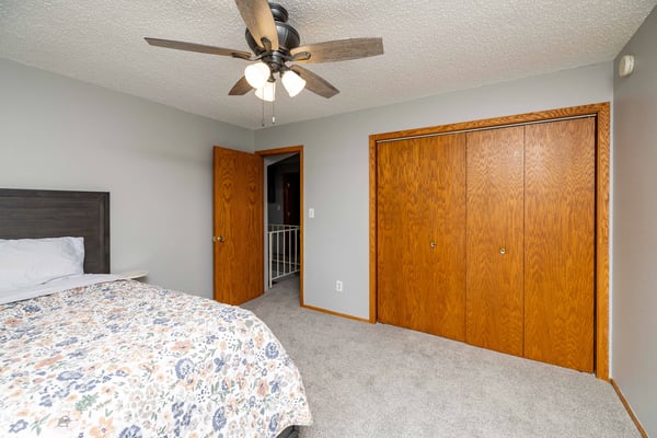 22 VAIL Circle, Grand Forks, ND