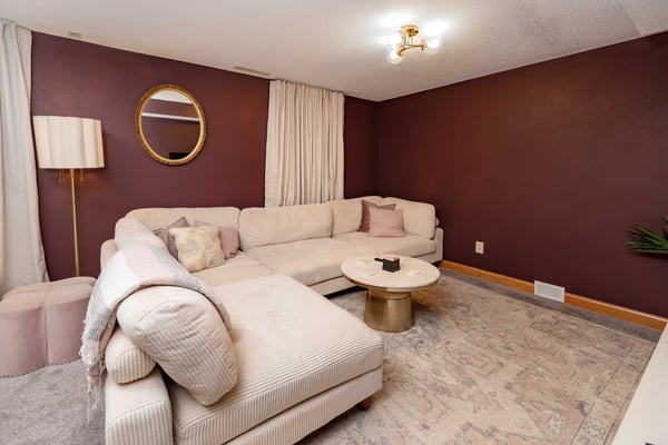 22 VAIL Circle, Grand Forks, ND