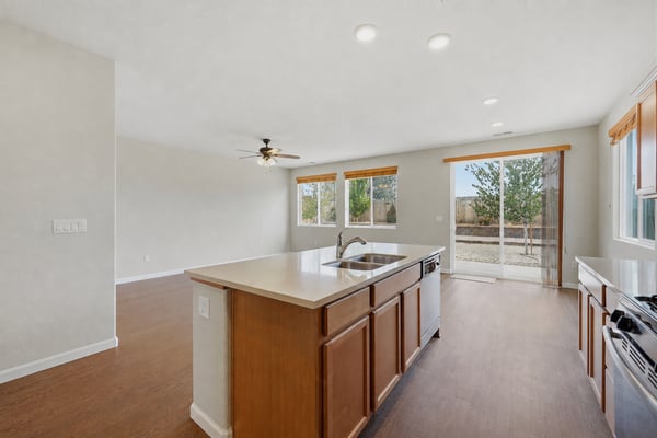 905 Estuary Circle, Reno, NV