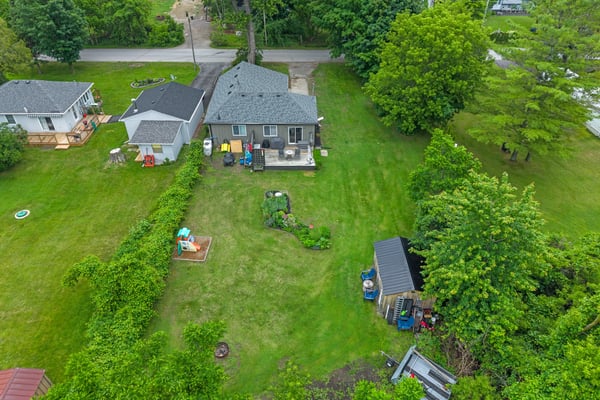 5402 Young St, Harwood, ON