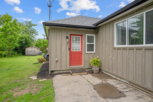5402 Young St, Harwood, ON
