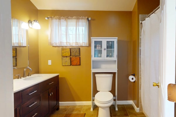 124 Watuppa Ave, Somerset, MA