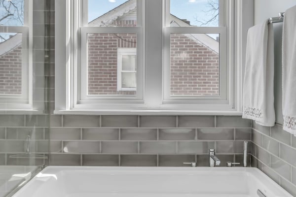 Soaking Tub