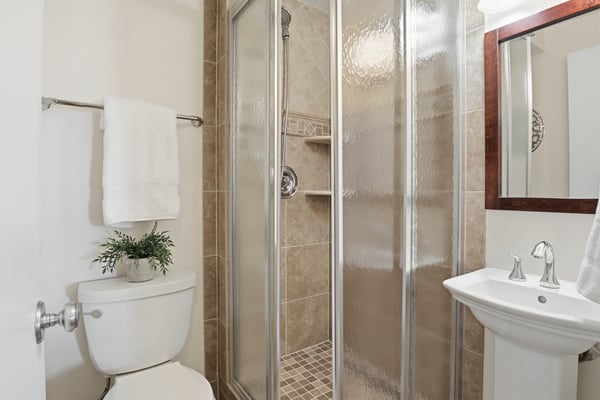 205 Yoakum Parkway, 1724, Alexandria, VA
