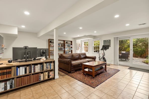 3559 Hamlet Place, Chevy Chase, MD