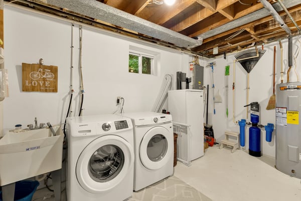 3559 Hamlet Place, Chevy Chase, MD