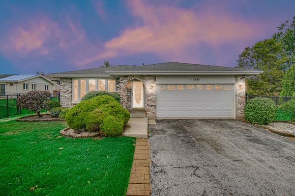 16424 Maplewood Ct, Tinley Park, IL