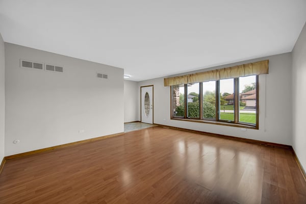 16424 Maplewood Ct, Tinley Park, IL