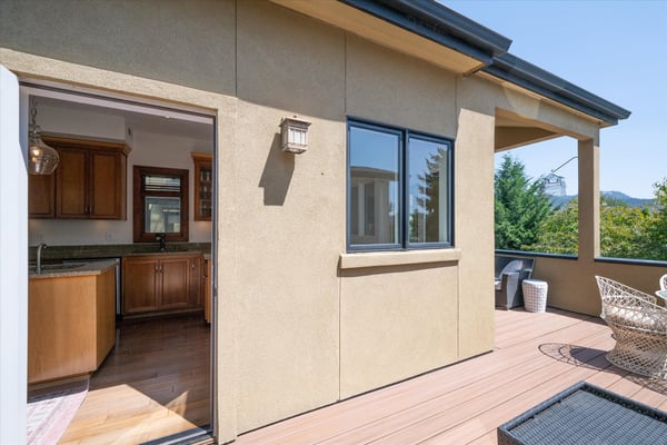 Wrap-around deck.