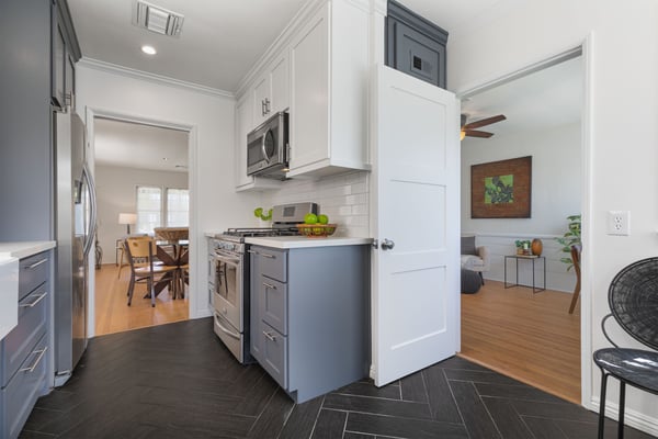 829 N Lima St., Burbank, CA