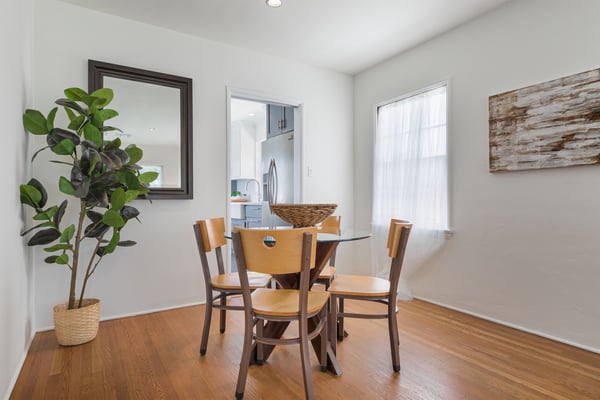 829 N Lima St., Burbank, CA