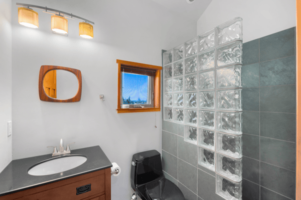 38104 Hillview Lane NE, Hansville, WA