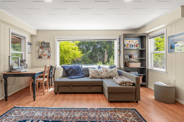 6626 57th Ave NE, Seattle, WA