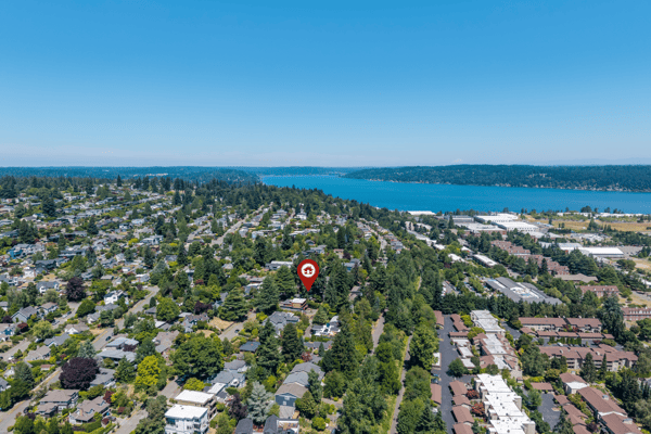 6626 57th Ave NE, Seattle, WA