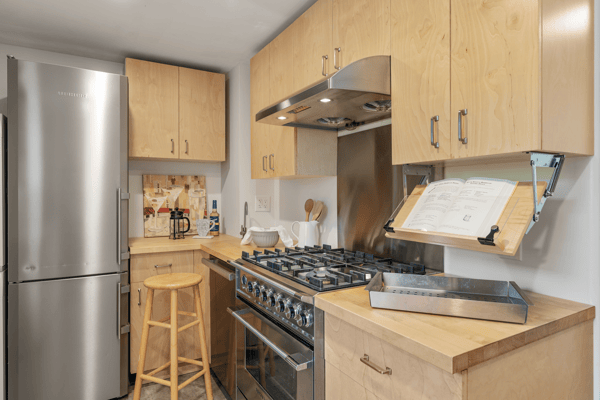 7025 25TH Ave. NE, Seattle, WA
