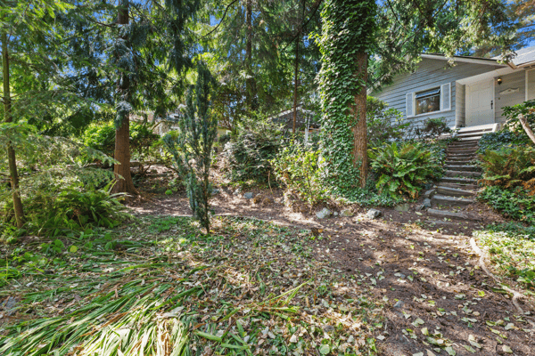 9525 7th Ave NW, Seattle, WA