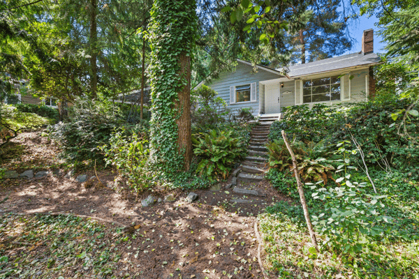 9525 7th Ave NW, Seattle, WA