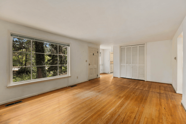 9525 7th Ave NW, Seattle, WA