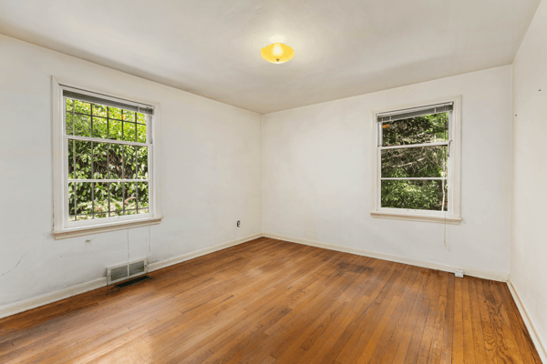 9525 7th Ave NW, Seattle, WA