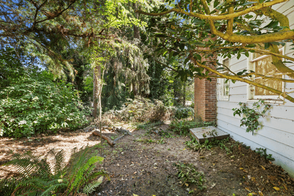 9525 7th Ave NW, Seattle, WA