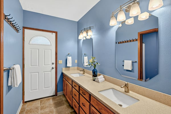 37902 SE Porter Road, Estacada, OR
