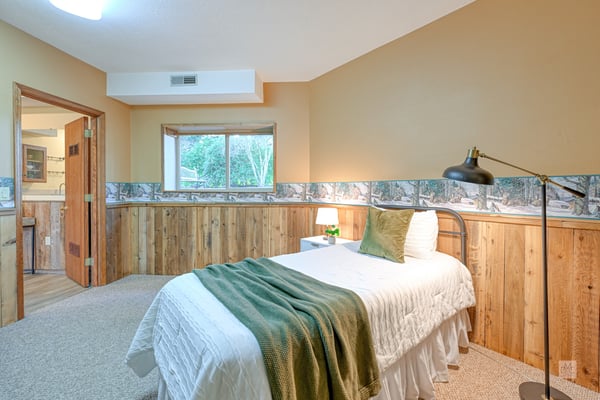 37902 SE Porter Road, Estacada, OR